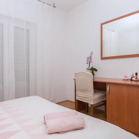 Apartment Skiljini Dvori - *