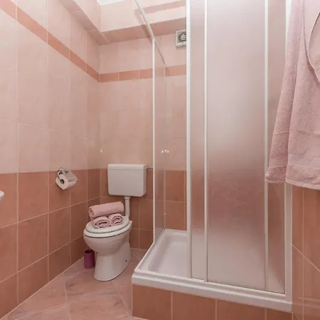 Apartment Skiljini Dvori - Makarska